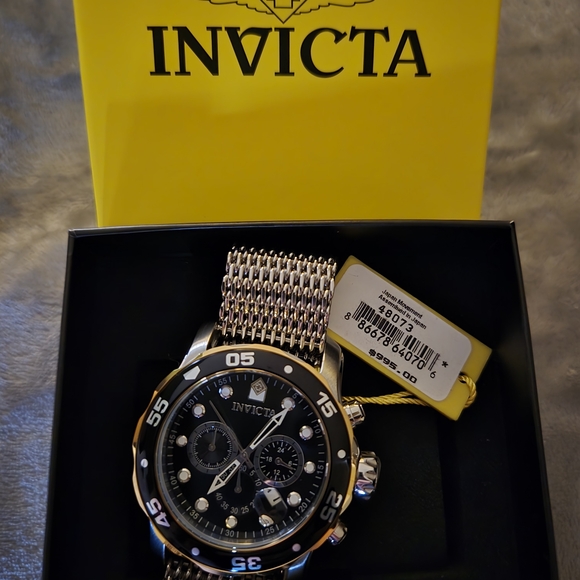 Invicta Men's Silver and Black Watch